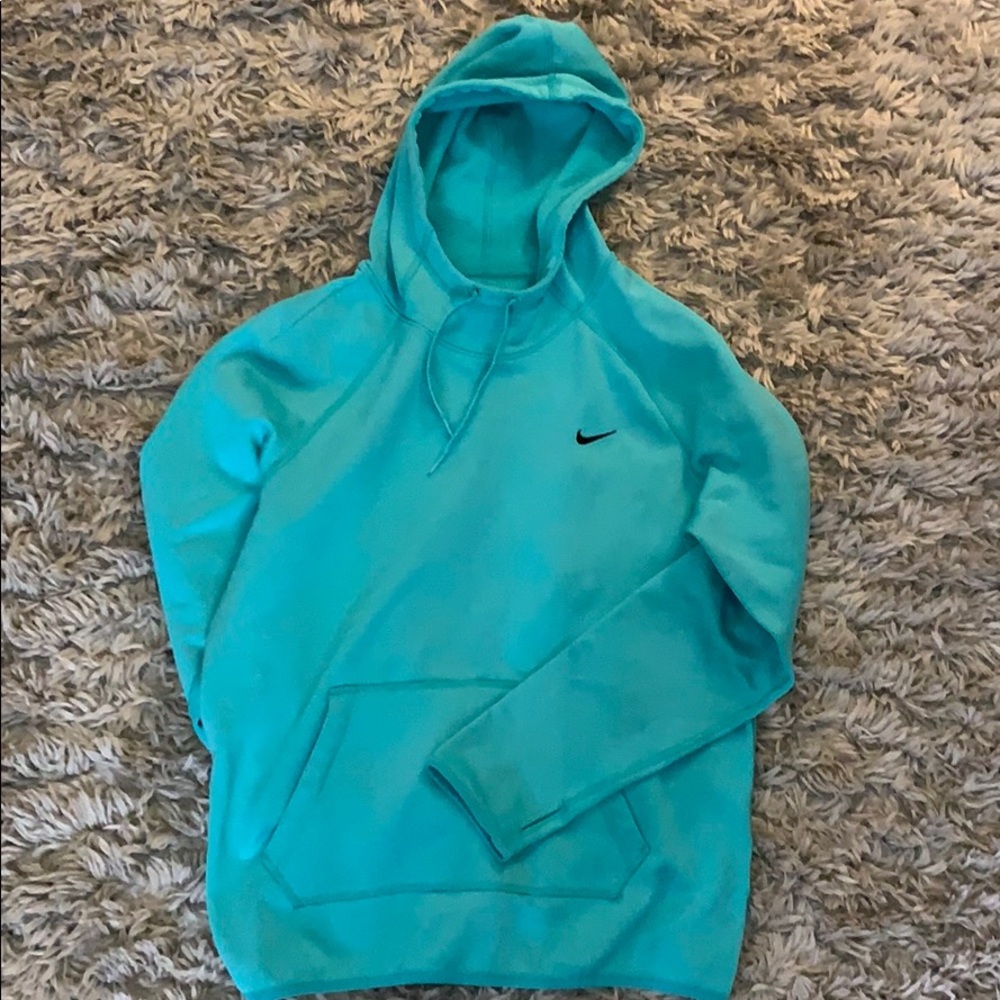 nike sweatshirt